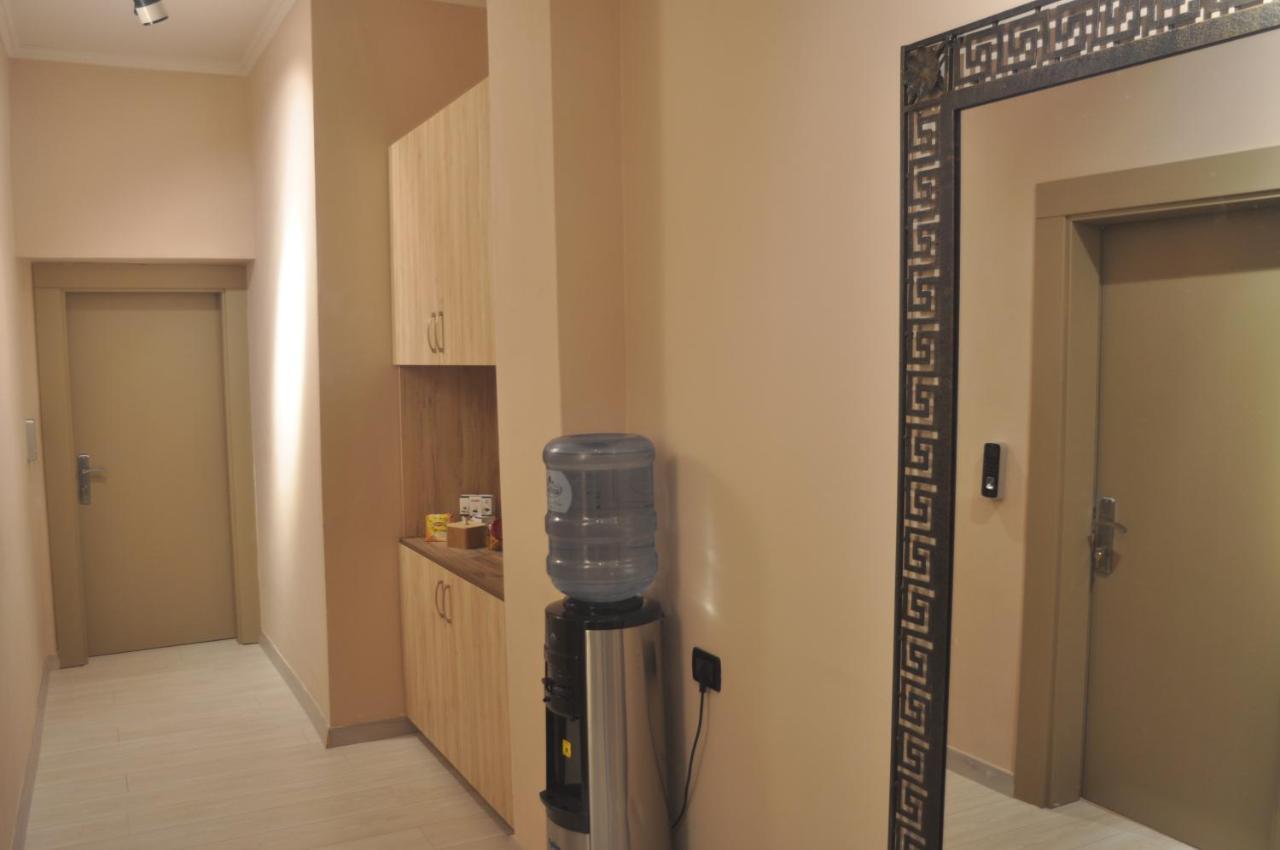 Bliri Shallvaret Apartament *